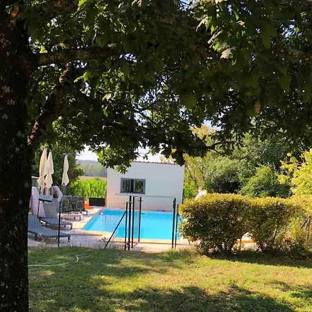 Recently Renovated House With Private Pool - Minutes To Aubeterre Sur Dronne Semesterbostad